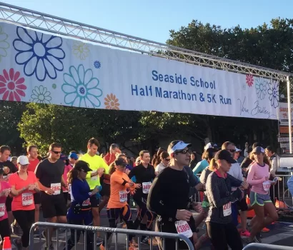 And They’re Off … Thousands of Runners Take Part in Seaside Race