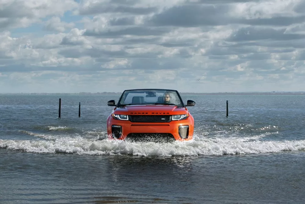 The Perfect Beach Vehicle? Land Rover Releases Off-Road Convertible