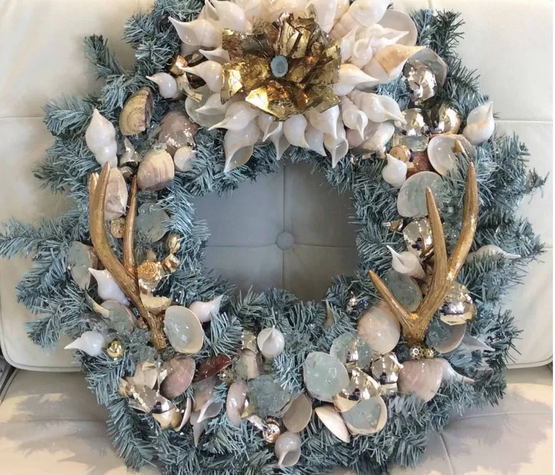 Local Artists, Businesses Auction Wreaths for Alaqua — Nov. 28