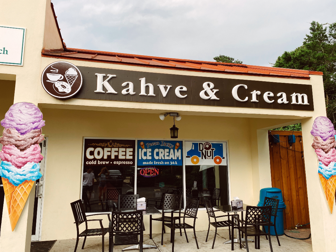Ice cream and coffee at Kahve & Cream 