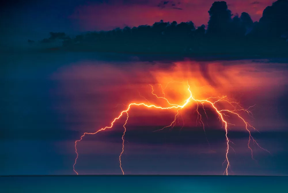 Stunning Beach Photography: Capturing Nature’s Night Lights