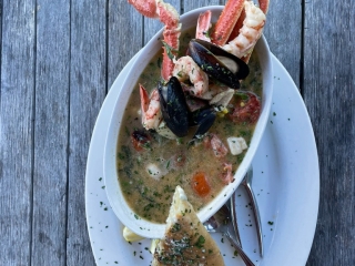 Stinky&rsquo;s &ndash; Stinky&rsquo; Stew-McKenna Mears (1)