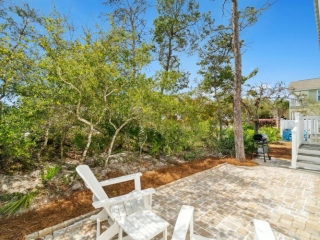 Mira Bella Backyard