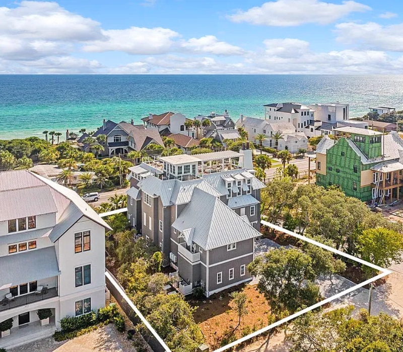 Discover Coastal Elegance at 44 Headland Avenue: Your Ultimate Beach Retreat