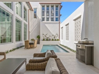 15_Fairwind_Lane couryard