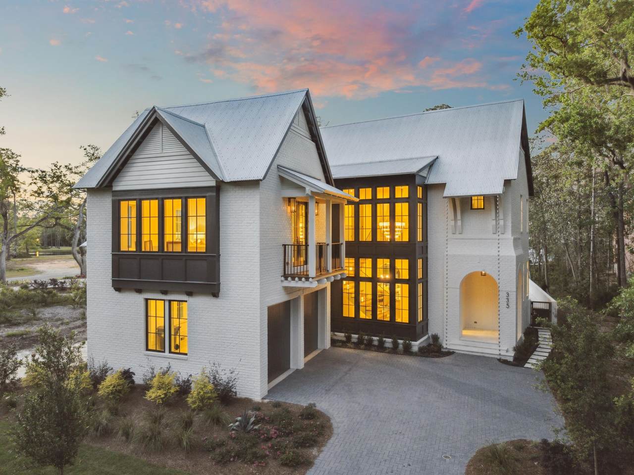 335 churchill