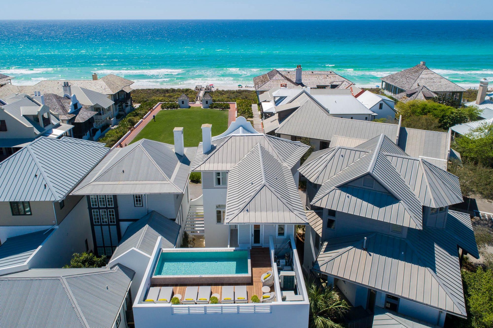 Gulf and Green w/ Carriage House